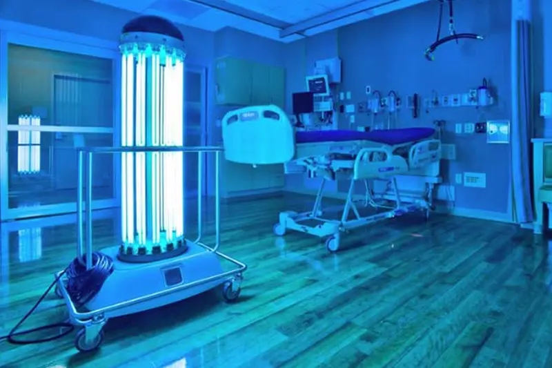 Đèn LED tia UV trong phòng khám