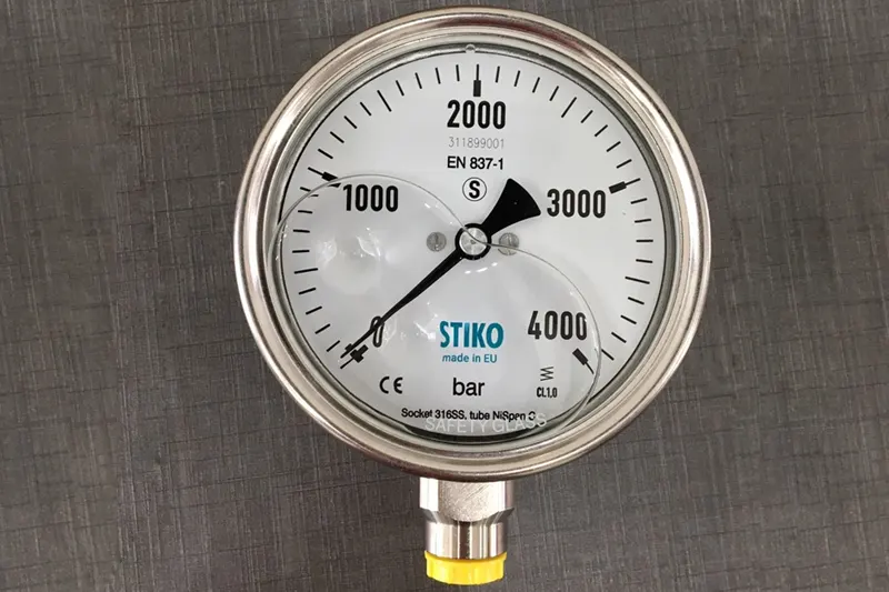 Đồng hồ áp suất dầu là gì?