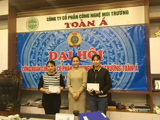Công ty Toàn Á tổ chức đại hội công đoàn năm 2019-2020 - 4 Trao thưởng cho cá nhân, tập thể xuất sắc trong hoạt động Công đoàn 2019