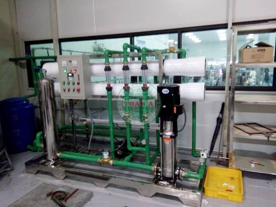 Hệ thống xử lý nước RO 5m3/h sản xuất linh kiện điện tử