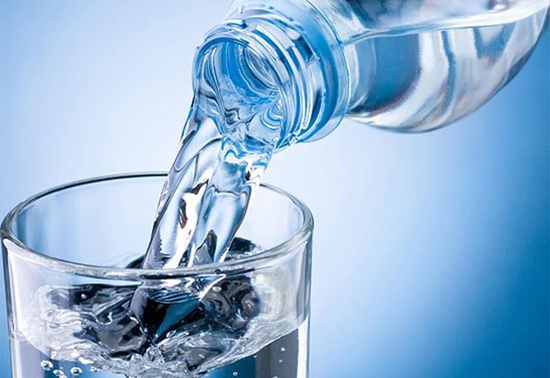 Nước ion kiềm đóng chai có tốt không?